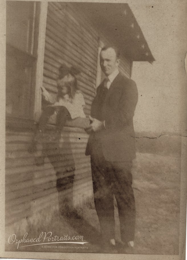 OrphanedPortraits-121214- 25 copy